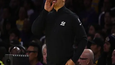 C罗纽卡斯尔之战争议动作引球迷热议